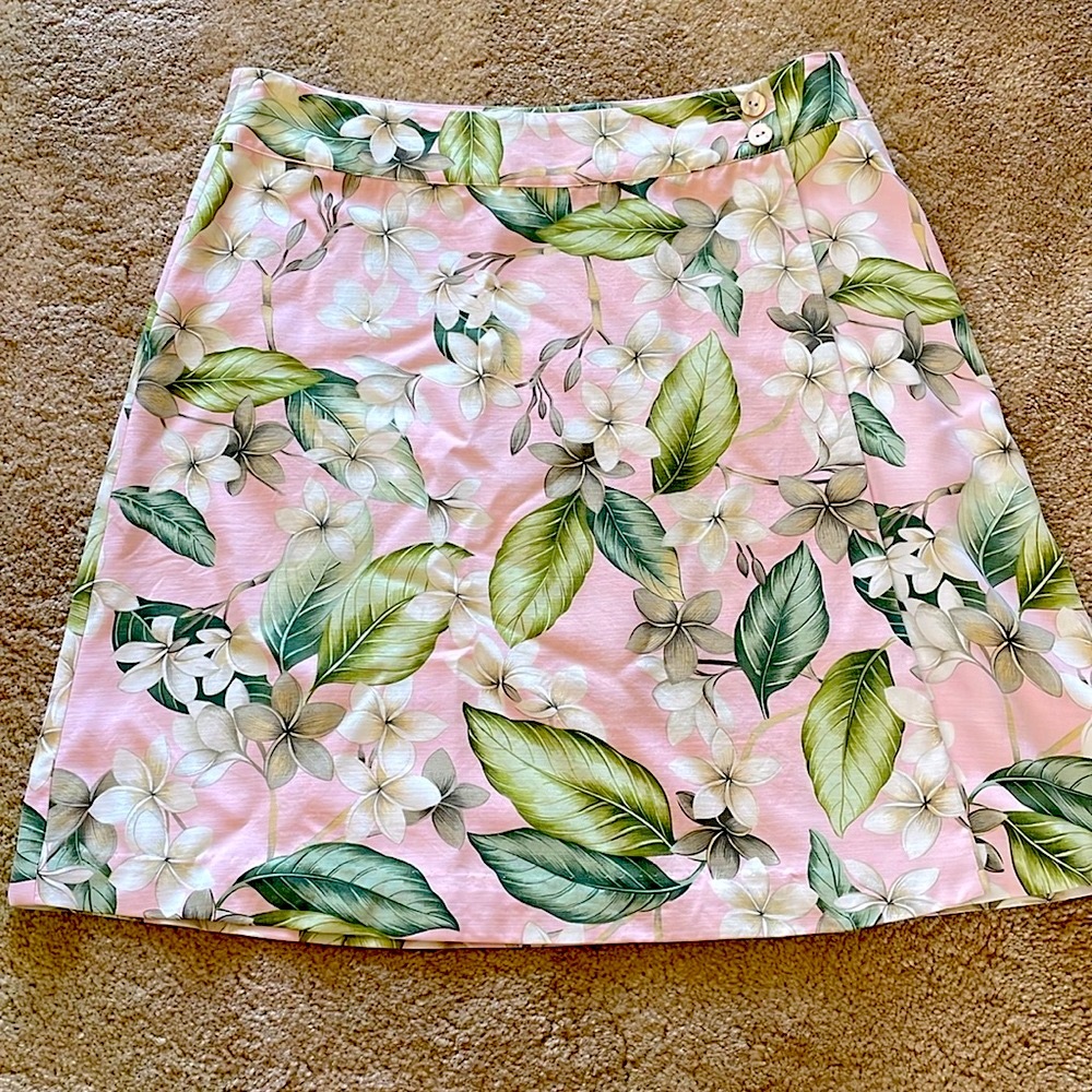 Tommy Bahama Wrap Skirt, A-Line Pink Floral, 100% Silk, Size 4, Excellent Cond!